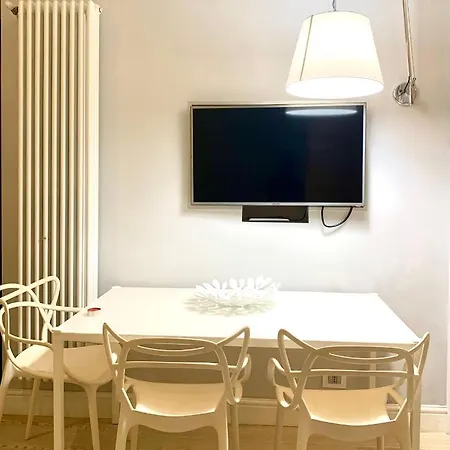 Mc - Piazza Barberini * روما