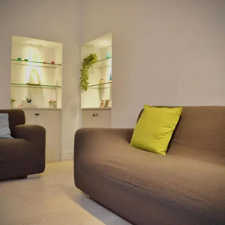 Mc - Piazza Barberini Apartment Rome